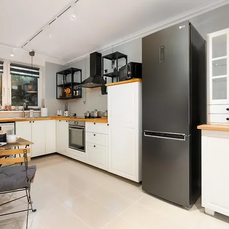 アパート Dom Sianowska 130 M2, Parking & 3 Balkony By Renters *